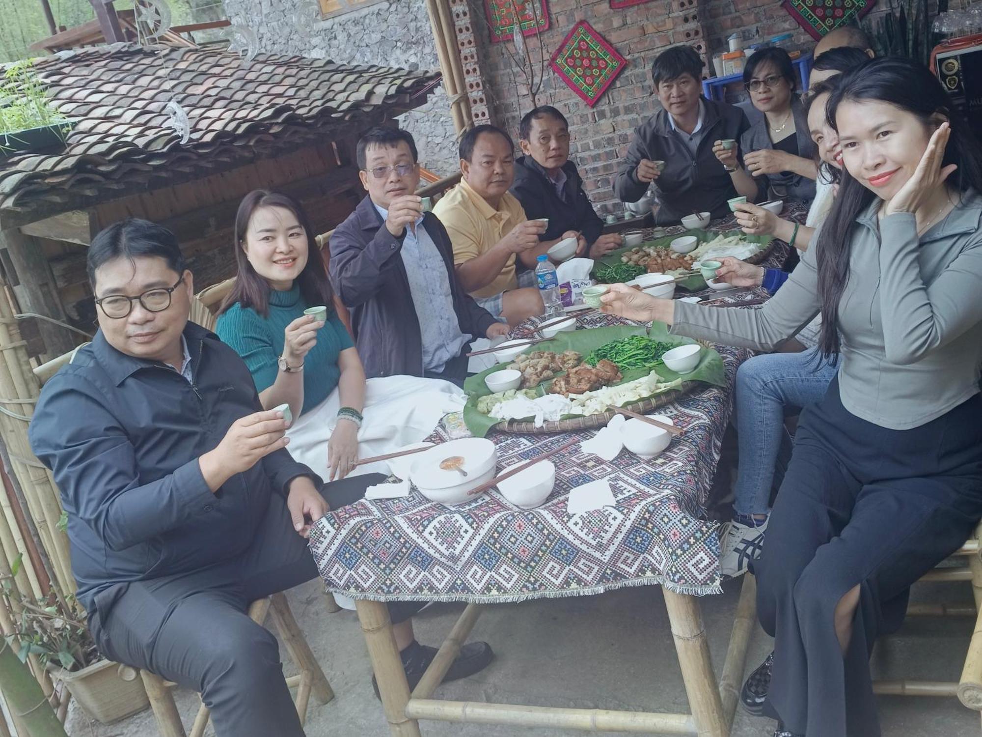 Quang Thuan Ban Gioc Homestay Каобанг Экстерьер фото